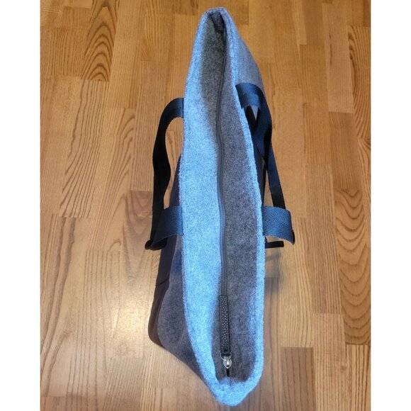 DSW Weekender Travel Tote With Shoe Compartment Zip Closure Inside Pocket - Picture 6 of 10